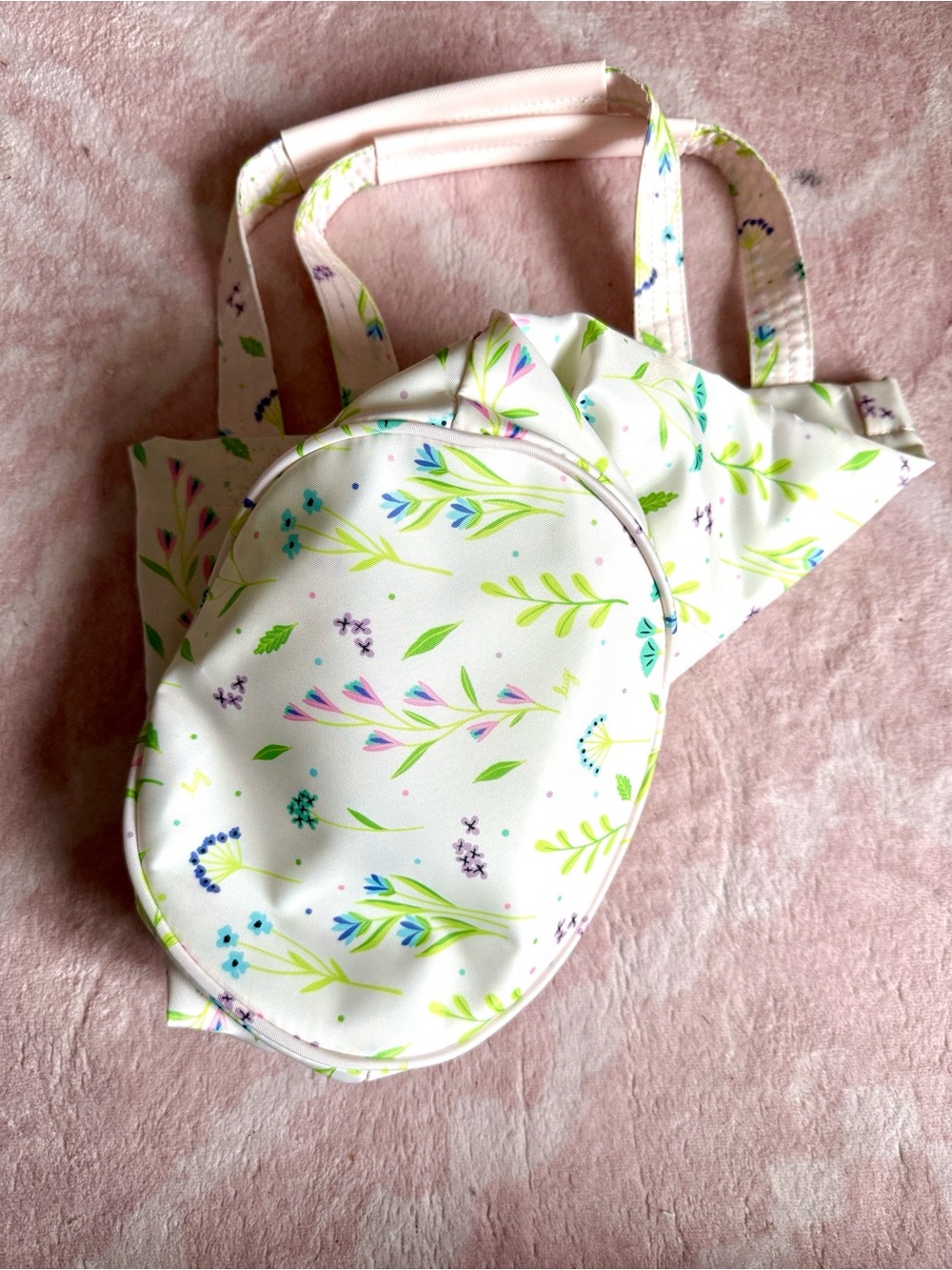Lug Rocket Utility Tote in Meadow Retreat Like New - Picture 4 of 8
